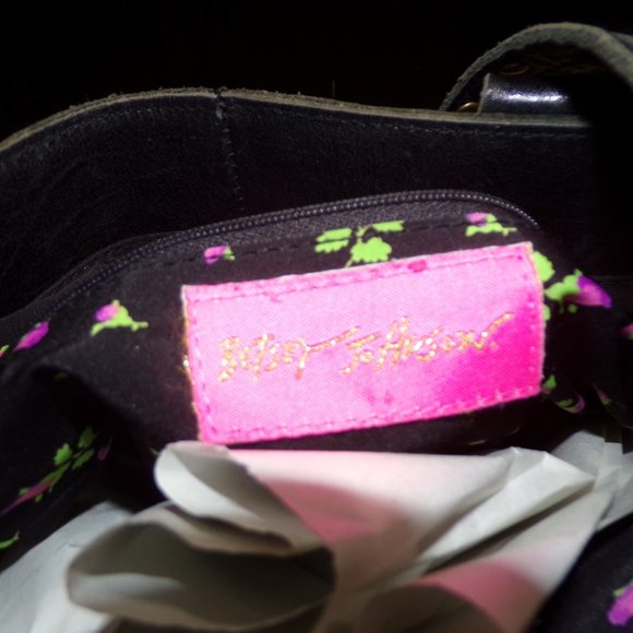 Betsey Johnson Handbag Leather Studded Black purse - Picture 8 of 15